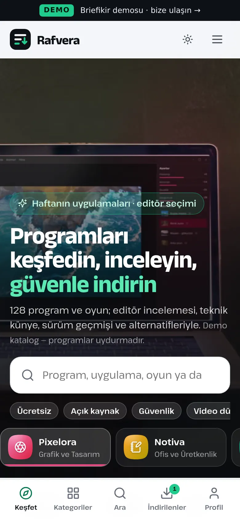 Program İndirme ve Tanıtım Sitesi — Demo — mobil görünüm